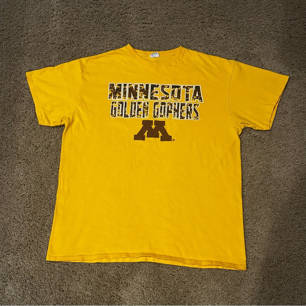 Minnesota Gophers Men’s large T-shirt